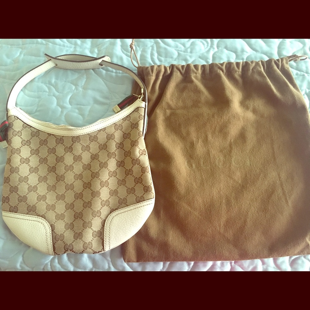 Gucci Logo Hobo, Cream with dust bag.